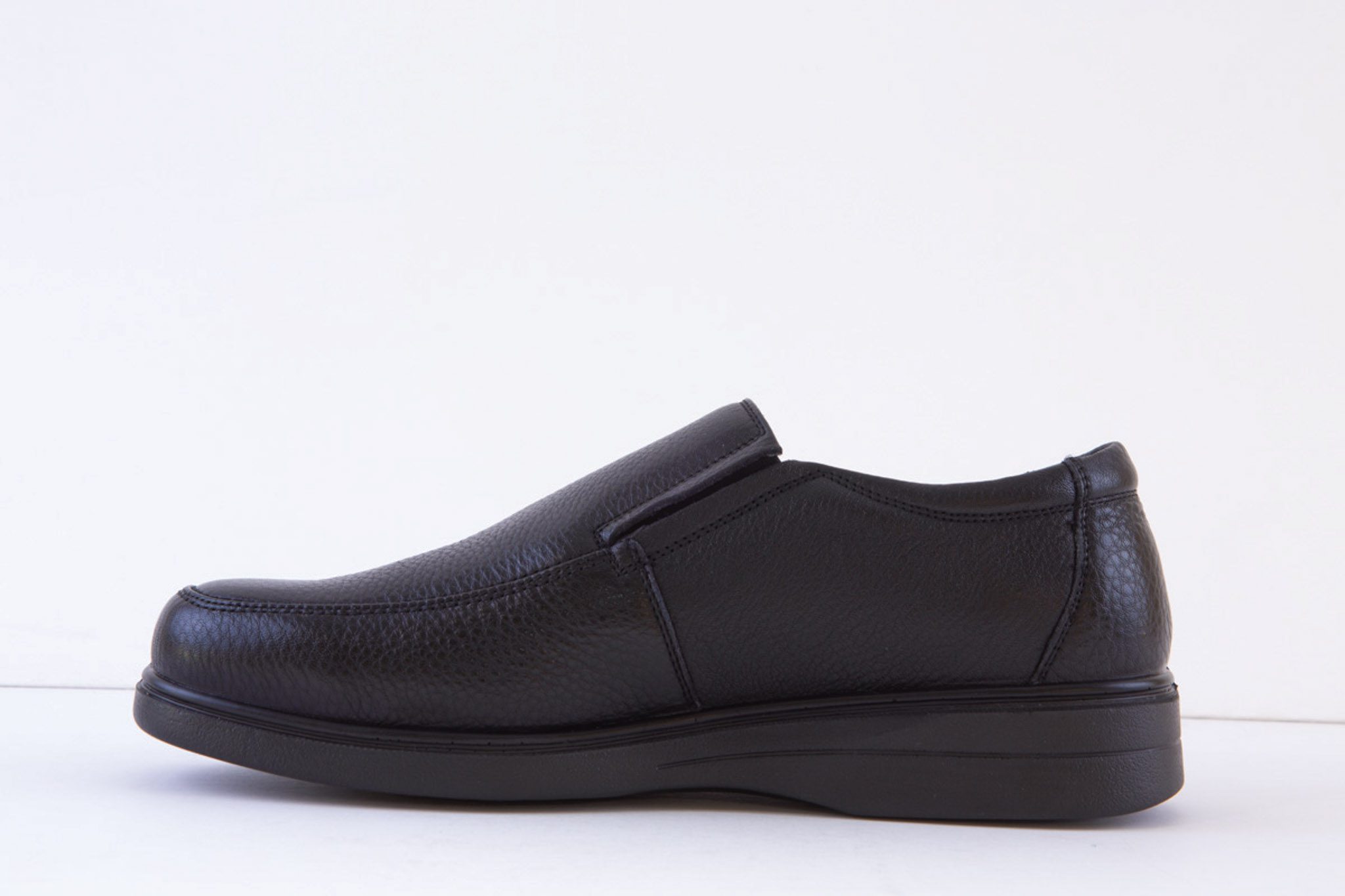 G-COMFORT A-905S Wide Fitting Leather Slip On Shoe Black - Image 2