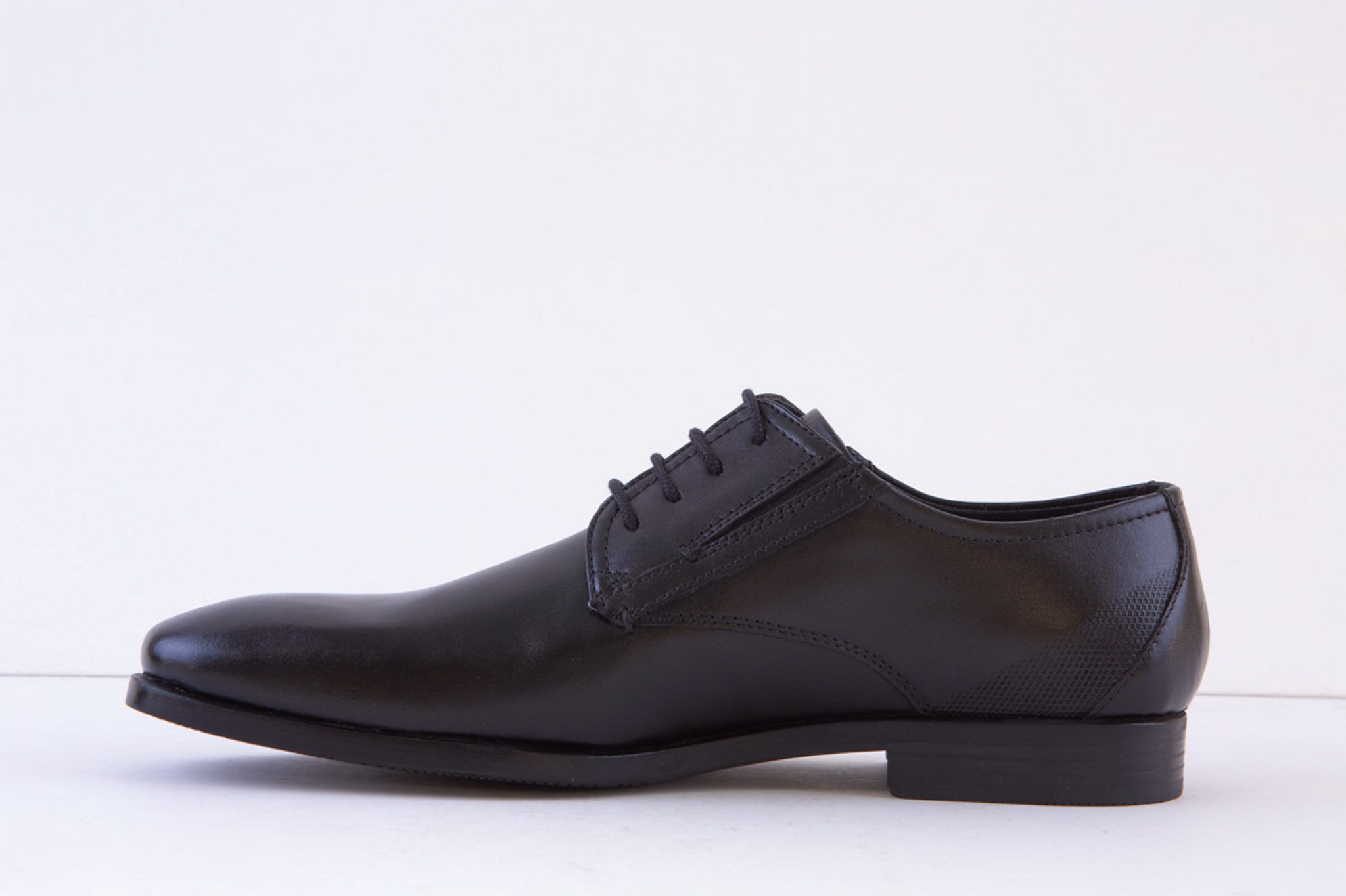 Bugatti Men's Black Leather Lace Formal Shoe (311-19608-1000-1000) - Image 2