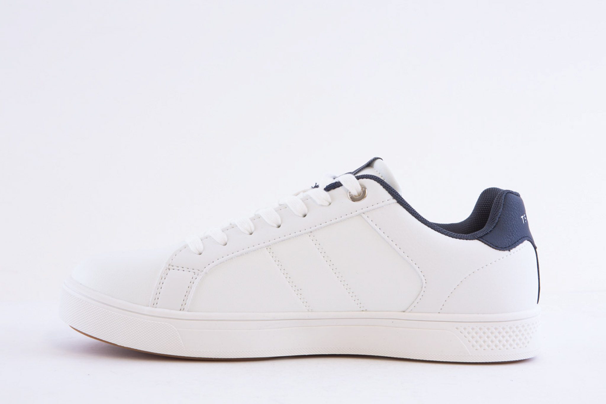 Teddy Smith 120307 White Lace Casual Trainer - Image 2