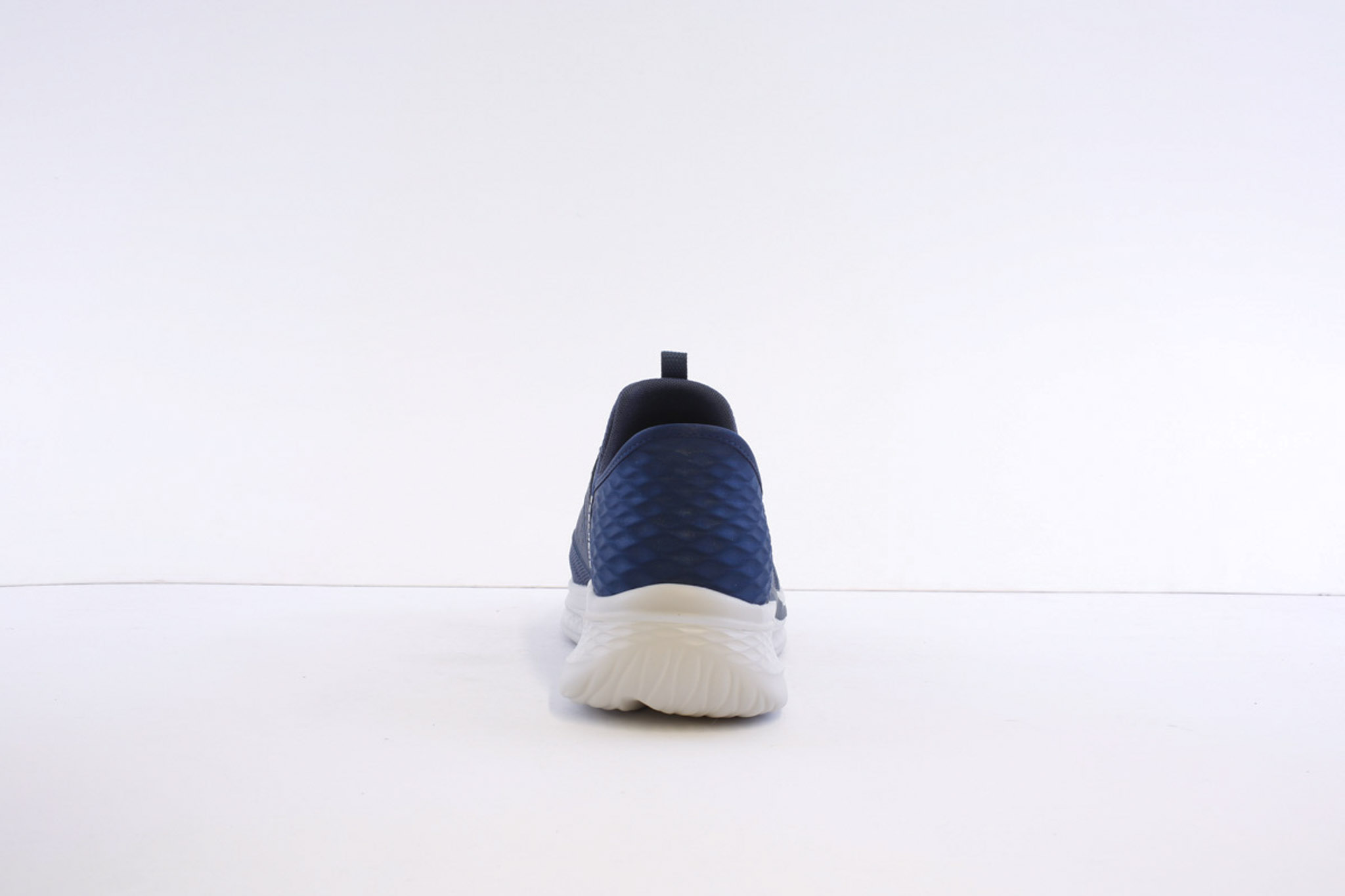 Skechers 210889-Nvy Navy Mesh Bungee Laced slip in Trainer - Image 5