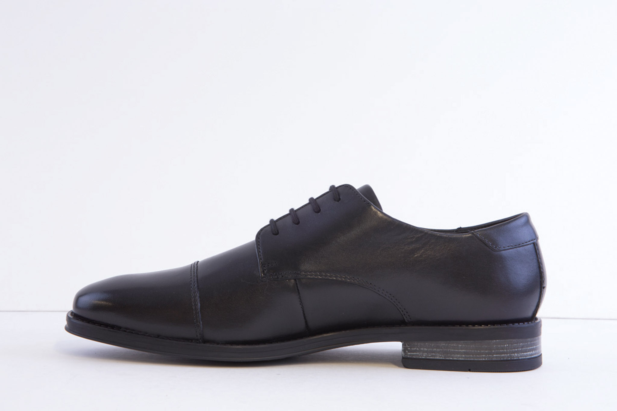 Bugatti 311-Ayn02-1000-1000 Black Leather Laced Formal Shoe - Image 2