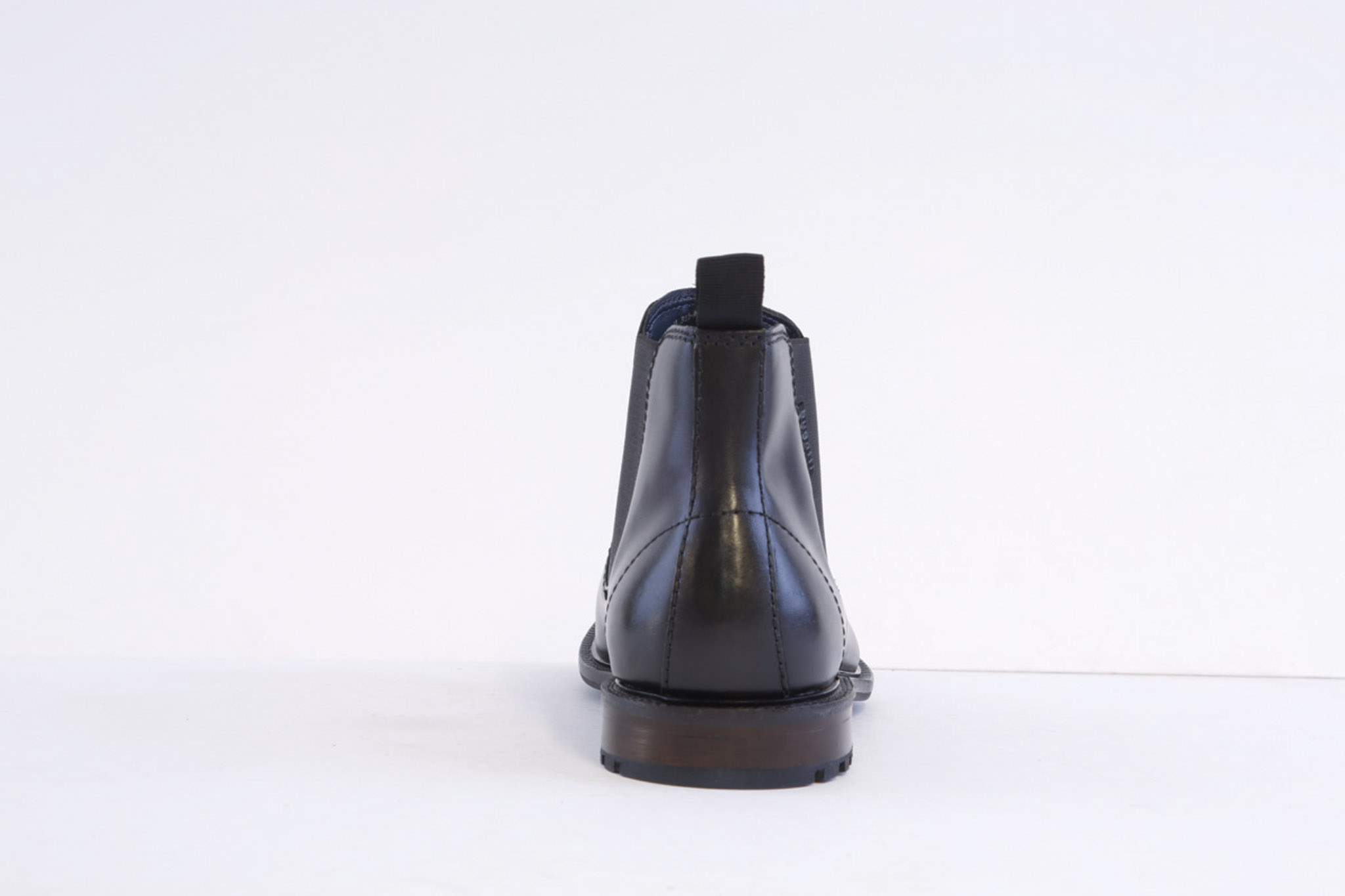 Bugatti311-A0a32-1000-1000 Black Leather Chelsea boot - Image 4