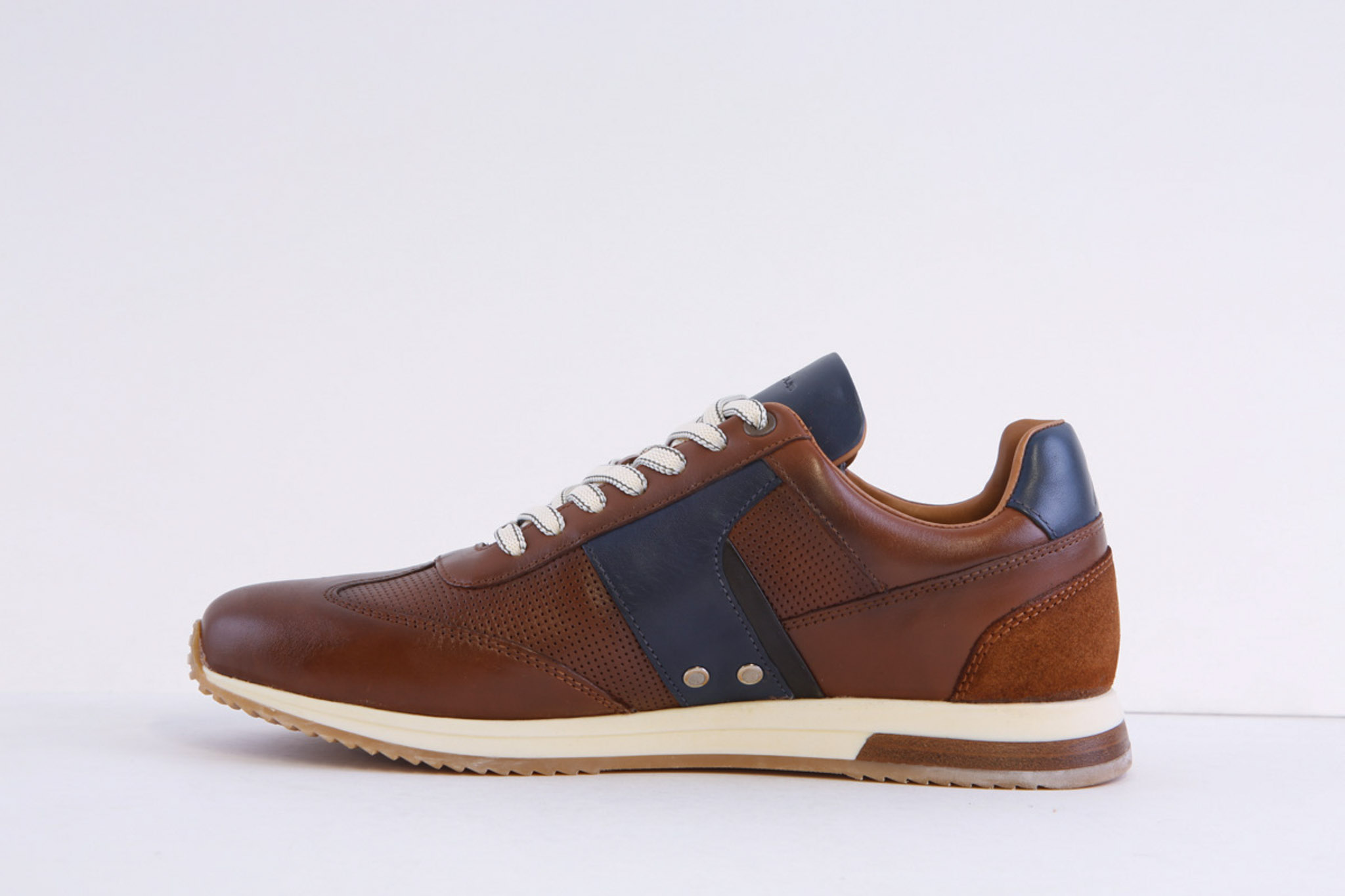 Ambitious 11319-6810 Tan Leather Smart Casual Laced Trainer - Image 2